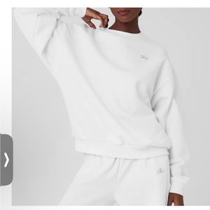 Alo white crewneck sweatshirt size XS